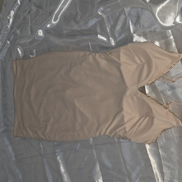 Windsor Gold Sparkling Dress - Picture 9 of 10